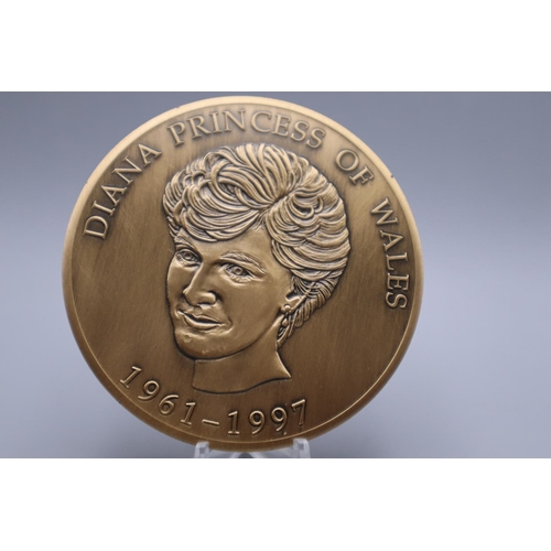 82 - Westminster Commemorative Princess Diana Medal 75mm In Diameter In Presentation Case