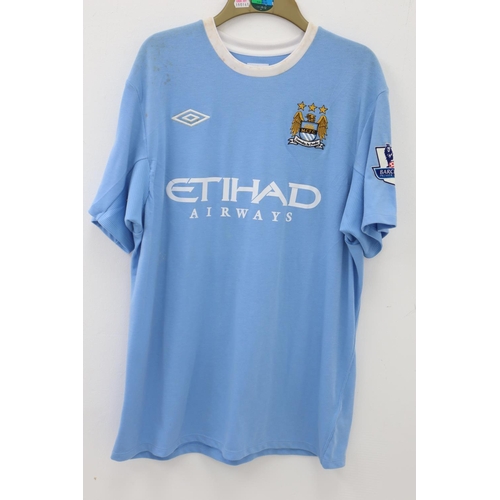 71 - Official Umbro Etihad Manchester City Shirt (Tevez No 32) a/f