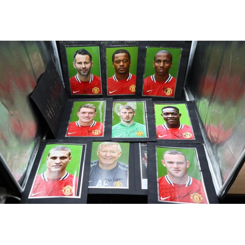 457 - Nine Autographed Photos From Manchester United Includes Alex Ferguson. Wayne Rooney, Danny Welbeck, ... 