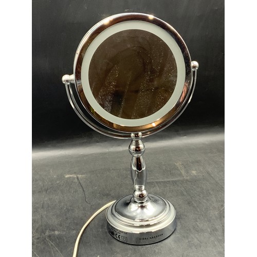 248 - Vidal Sassoon Touch Sensitive two Way Illuminated Make-Up Mirror (Working)