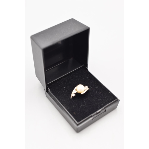 19 - Silver 925 Decorated Pearl effect Ring (Size K) Complete with Presentation Box