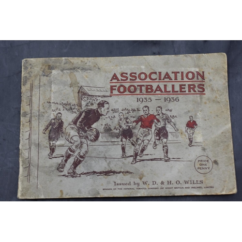 wills cigarette cards association footballers Association Footballers 1935-1936 Wills Cigarette cards comp