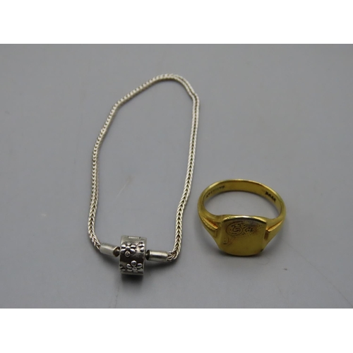 26 - 9ct Gold Signet Ring & a Silver Rhonda Sutton Bracelet