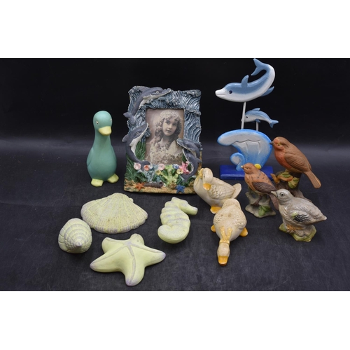 634 - Collection of Ceramic items to include Sea Shells, Picture frame, Ducks and birds