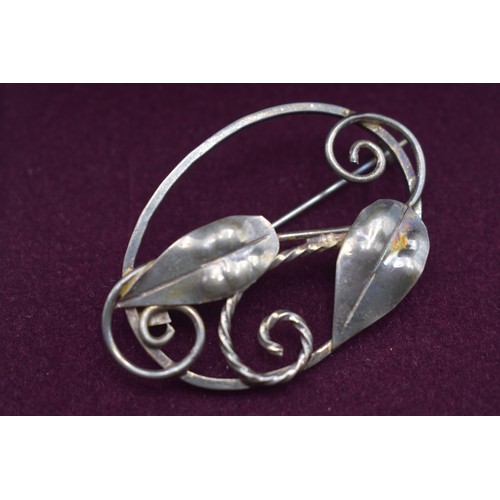 29 - Art Nouveau Silver Floral Brooch