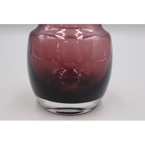 8 - 1970's Vase in Aubergine by Riihimaki (Finland) number 1483 - Designed by Tamara Aladin