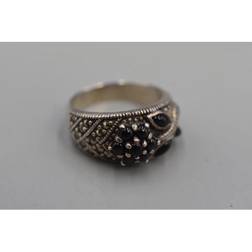 15 - Vintage Marcasite and Black Stoned Silver 925 Ring (Size S)