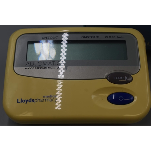 299 - Lloyds Pharmacy Automatic Blood Pressure Monitor