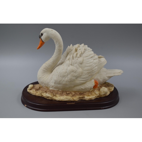 156 - Large Swan Figure on Plinth - Leonardo Collection approx. 7.5