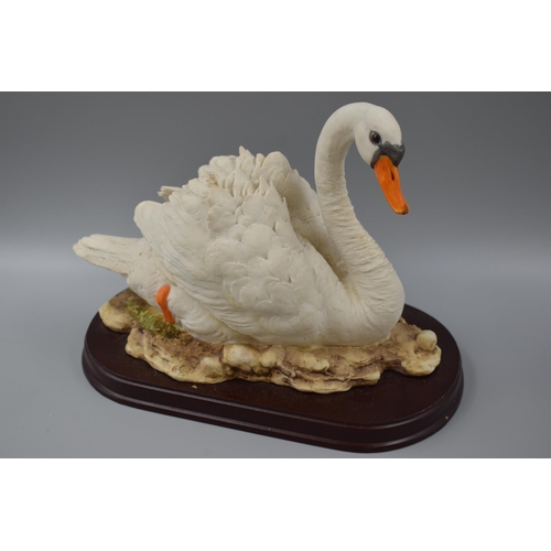 156 - Large Swan Figure on Plinth - Leonardo Collection approx. 7.5