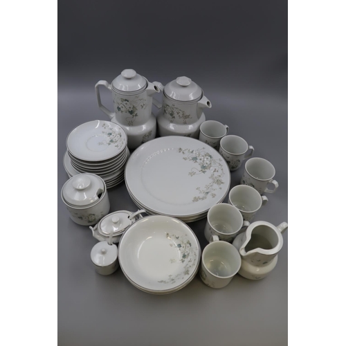 Selection of Real Brasil Porcelana White Blossom by Ingrid S Lara. 30  Pieces