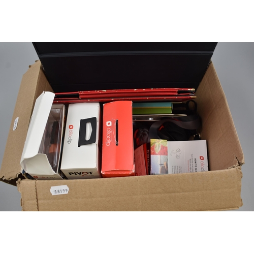 401 - Selection of iPhone Accessories to include Ollclip Lens, Phone Cases, iPad Pro keyboard case and cov... 