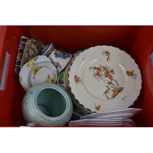 560 - Mixed Lot of House Clearance Ceramics Includes Mainly Vintage Plates and Saucers