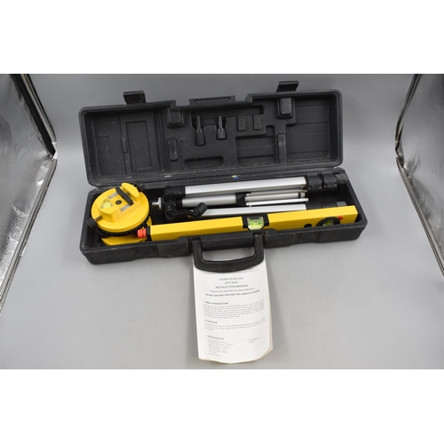 584 - Laser Level Kit in Carry Case with instruction manual