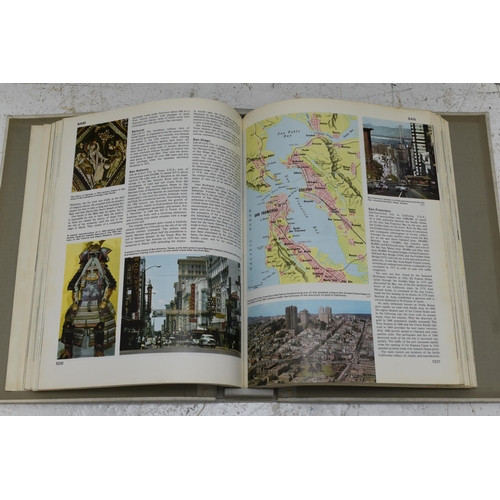 630 - A Complete Collection Of Twelve Purnell's New English Encyclopedia's and Two Purnell's New Colour Di... 