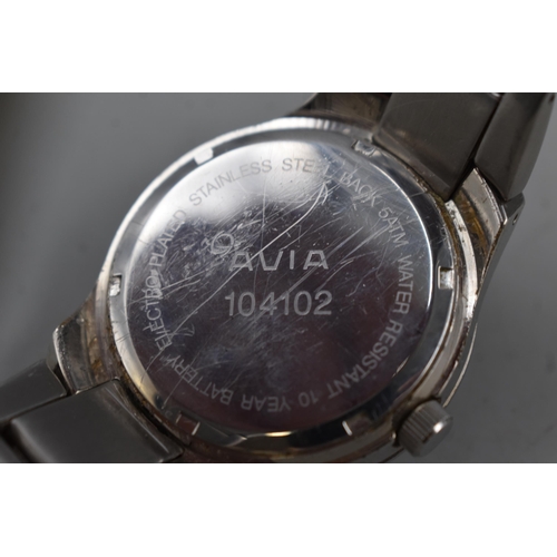 88 - Gents Avia Water Resistant Watch with Stainless Steel Strap