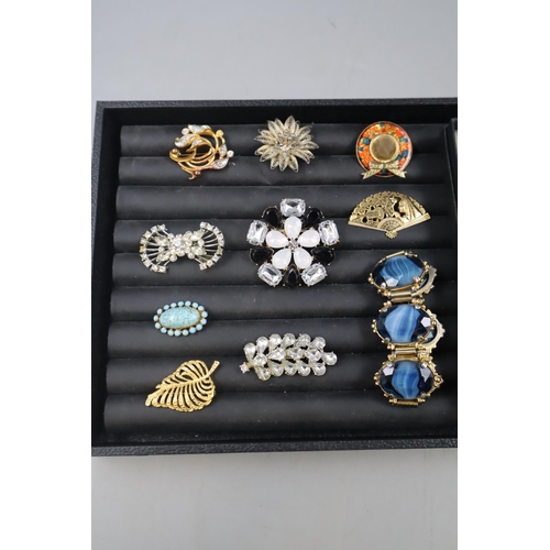 175 - Selection of Brooches, Necklace and Bracelet