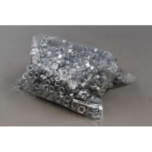 559 - Approx 1000 Grade 8 Mild Steel - Bright Zinc Plated (BZP) New M8 Nuts.