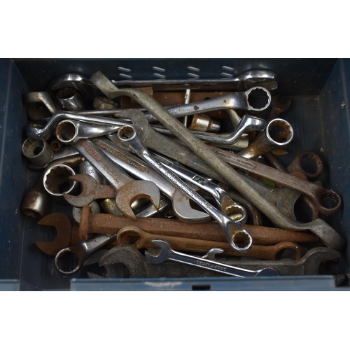 560 - A Crate of Spanners and Ring Spanners.