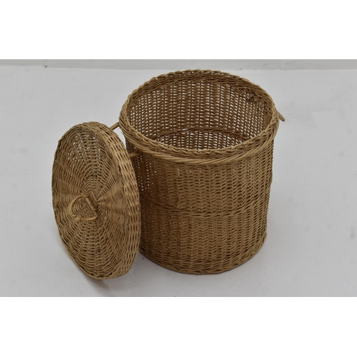 574 - Rattan Lidded Storage Basket (14