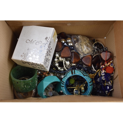 348 - Large Mixed Lot of Unsorted Jewellery .