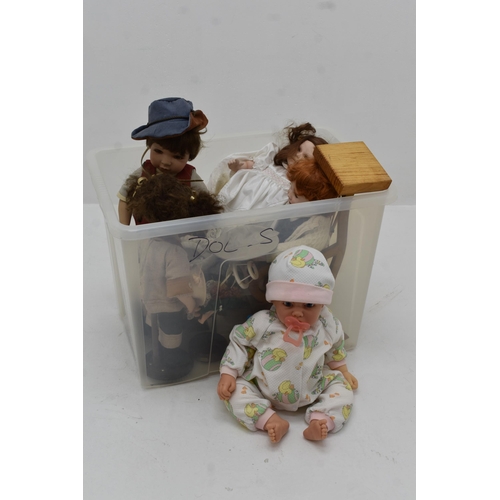 642 - Box of Approx 10 Collector Ceramic Dolls Includes Pauline, Alberon , Cutie Collection