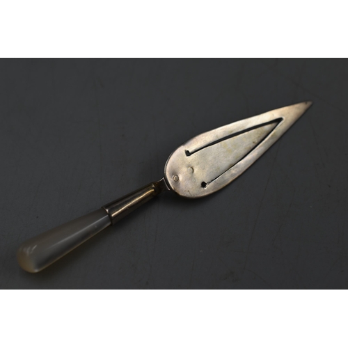 36 - A Hallmarked 925 Silver Trowel Bookmark, With Mother of Pearl Handle.