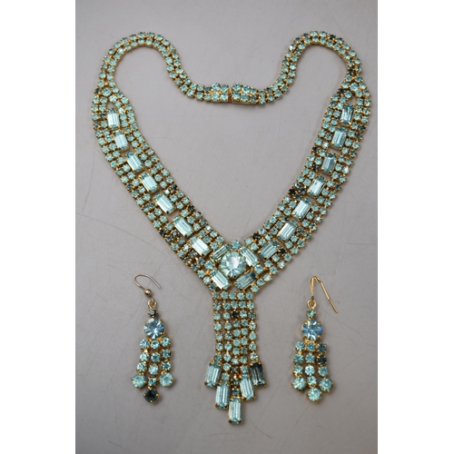 70 - Turquoise Glass 1950s Necklace and Earring Set Complete with Presentation Box