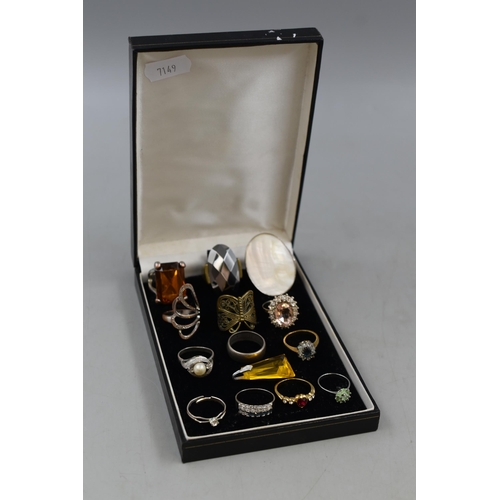 79 - Selection of 13 Rings and Pendant includes Silver