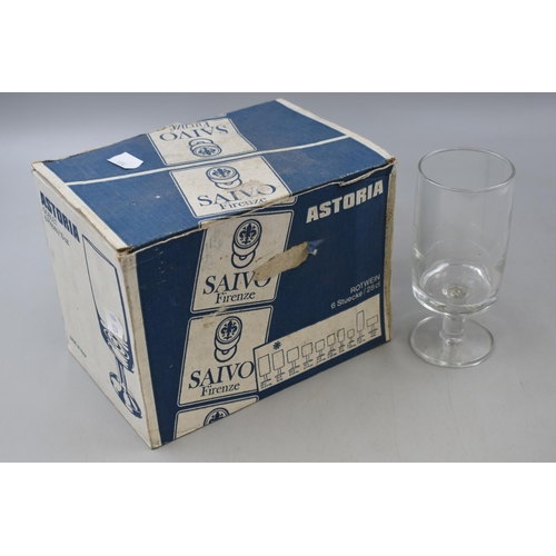 672 - A Boxed Set of Six Saivo Firenzi Astoria 28cl Goblets.