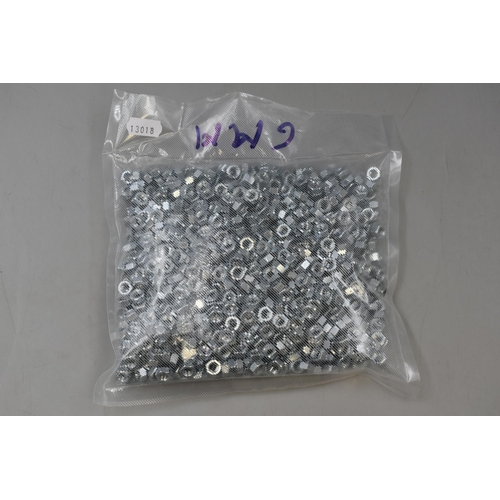 623 - Approx 1000 Grade 8 Mild Steel - Bright Zinc Plated (BZP) New M6 Nuts.