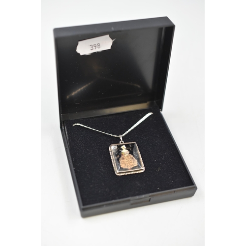 40 - Antique Silver Enamelled Pendant with Silver 925 Chain Complete with Presentation Box