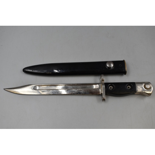 127 - British 1950's SLR L1A3 Bayonet with metal Sheath Numbered 9600257 with British Army Marking Handle ... 