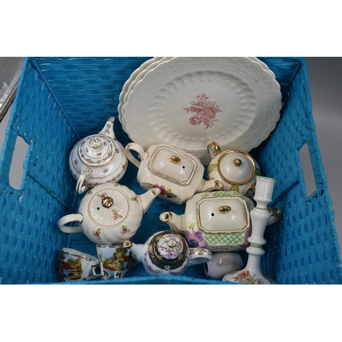 628 - Mixed Selection of Fine Quality China to include Sadler Teapots, Tournay and Spode