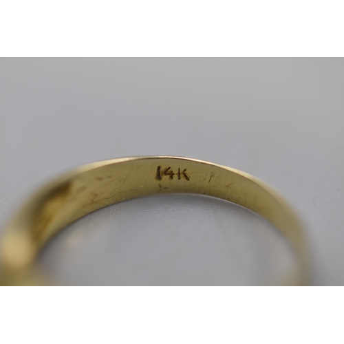 5 - Gold 14K Band ring with Clear Baguette stone Approx. 2.45 grams