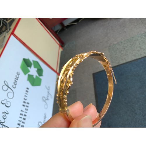 20 - Hallmarked Birmingham 375 (9ct) Gold Floral Bracelet with Safety Chain. Approx. 9.64 grams