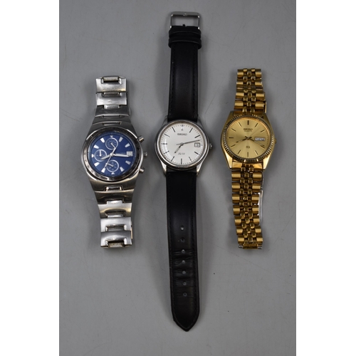 70 - Three Gents Watches to Include Two Seiko and One Gianni Sabatini. One Seiko and the Gianni appear to... 