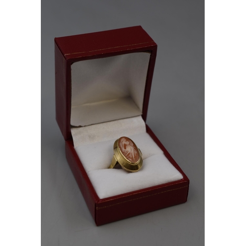 17 - Gold 333 (8ct) Cameo Ring Complete with Presentation Box