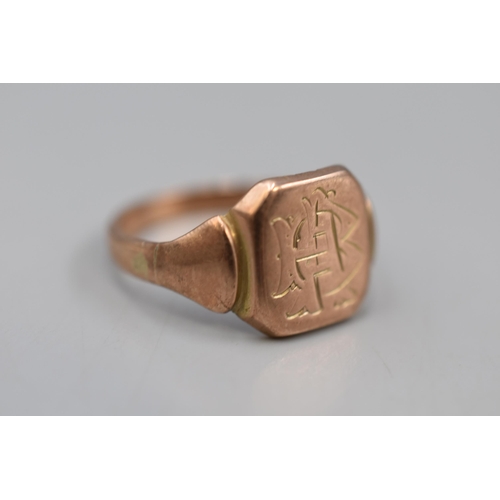 28 - A 9ct Gold Signet Ring, Size U.