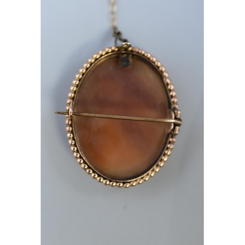 29 - Gold 9ct Cameo Brooch Complete with Safety Chain