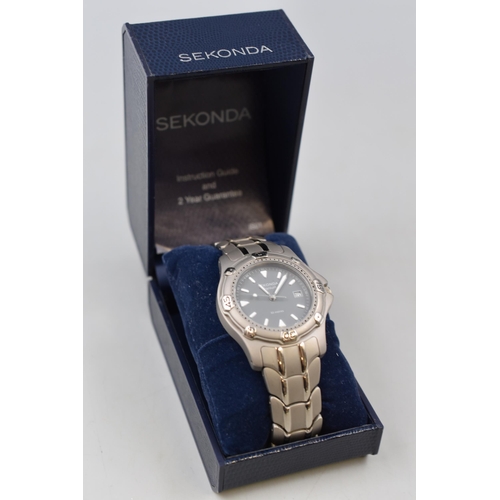 45 - Sekonda Gents Quartz Watch complete in Presentation Box