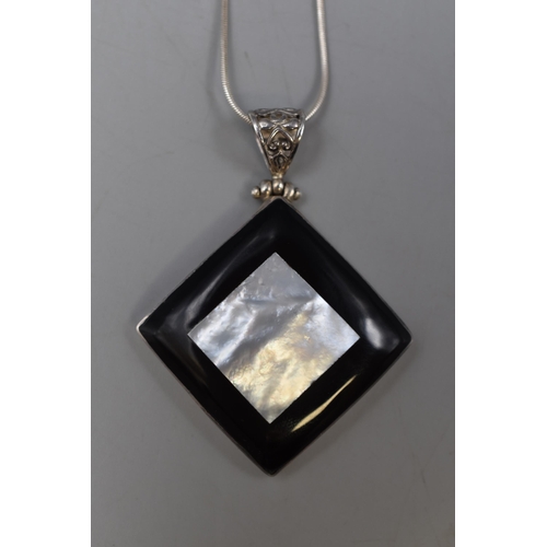 28 - Silver 925 Mother of Pearl Pendant and Chain