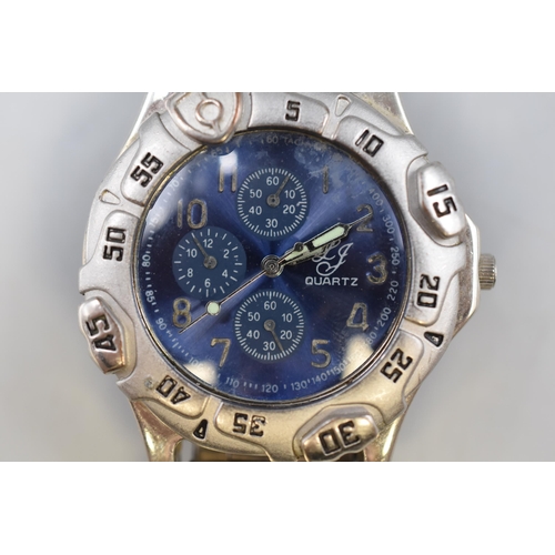 56 - L G Quartz Gents Watch with Rotating Bezel (Working)