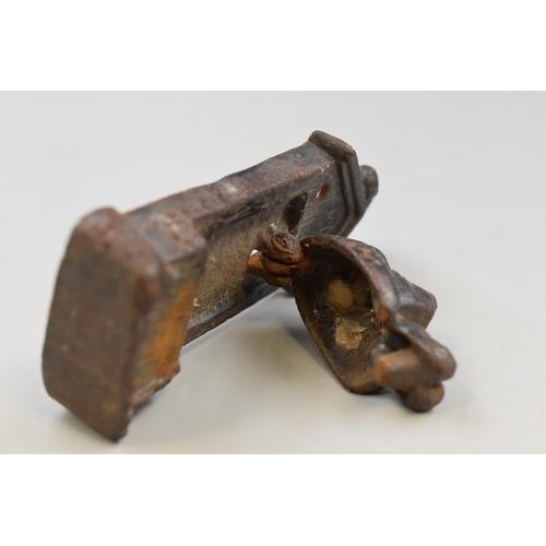 284 - Cast Iron Dog Door Knocker