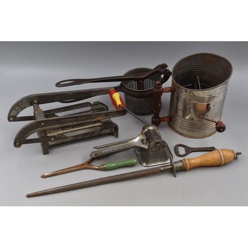 366 - A Selection of Assorted Vintage Kitchenalia. Includes Flour Sifter, Potato Chipper and More.