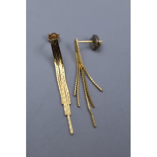 33 - A Pair of 9ct Gold Earrings