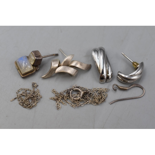 90 - A Selection of Scrap 925. Silver Jewellery Pieces.