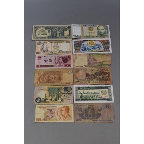 190 - Selection of 12 Mixed Worldwide Bank Notes