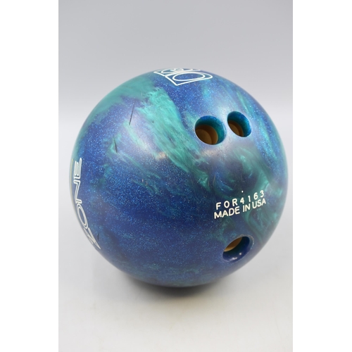 429 - Vintage USA Brunswick Glitter Blue and Green Swirl Z zone Tenpin Bowling Ball