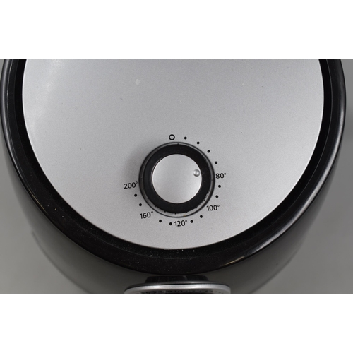 516 - Tower Air Fryer with 200 Degree Setting and 30 Minute Timer as new seems to not have been used worki... 